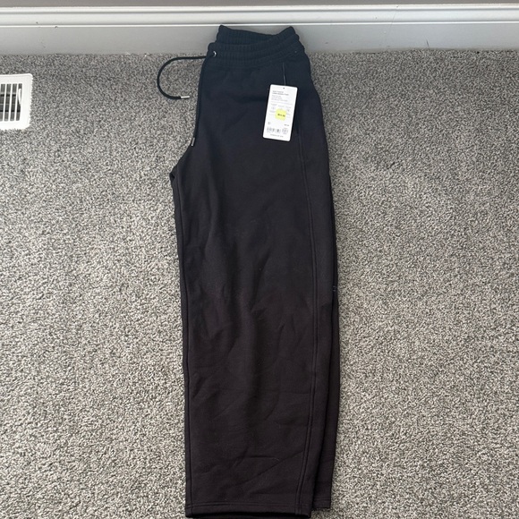 Simone Biles Forever Fleece Mid Rise Barrel Pant - Picture 4 of 4